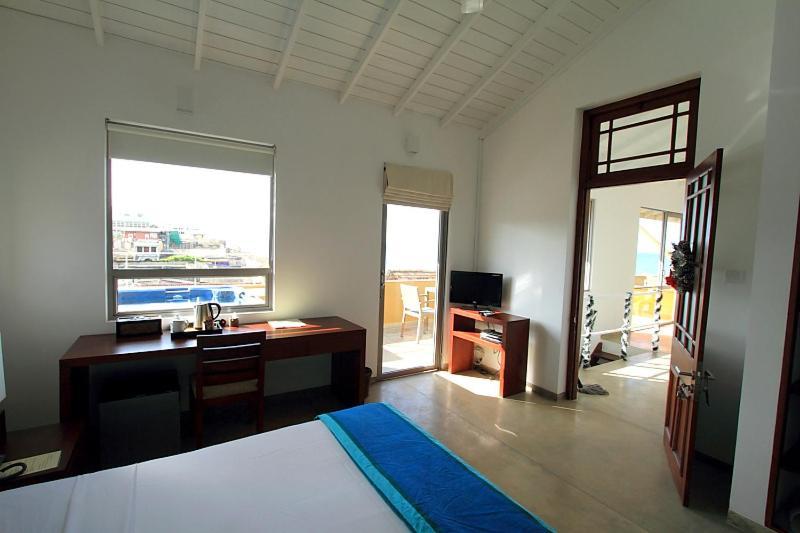 The Ocean Front By The Serendipity Collection Colombo Exterior foto