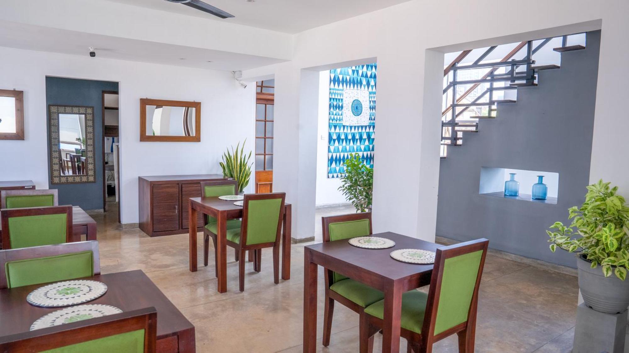 The Ocean Front By The Serendipity Collection Colombo Exterior foto