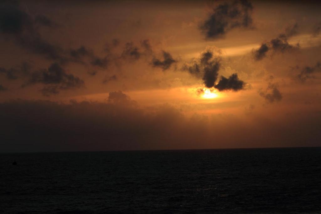 The Ocean Front By The Serendipity Collection Colombo Exterior foto