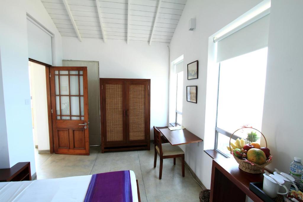 The Ocean Front By The Serendipity Collection Colombo Exterior foto
